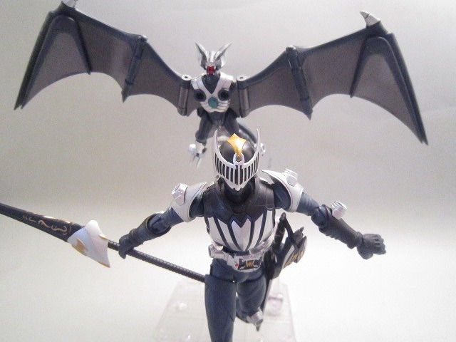 S.H.Figuarts 仮面ライダーナイト＆ダークウイングセット