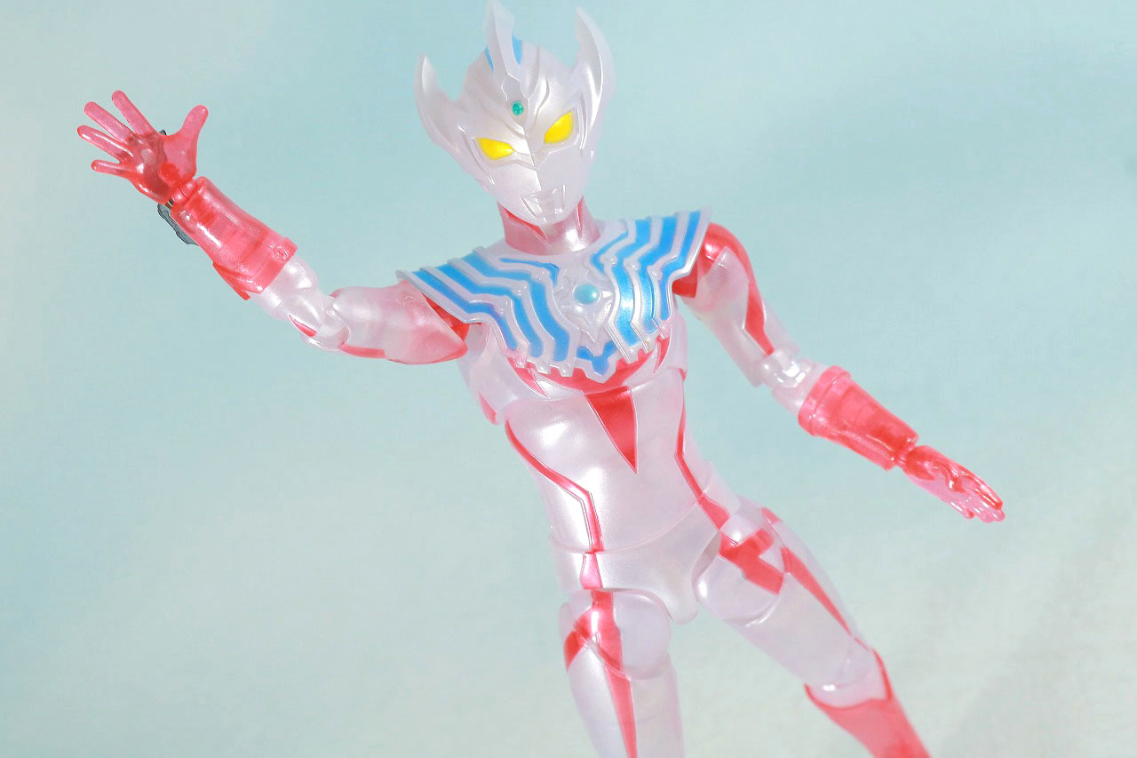 S.H.フィギュアーツ ウルトラマンタイガ Special Clear Color Ver ...