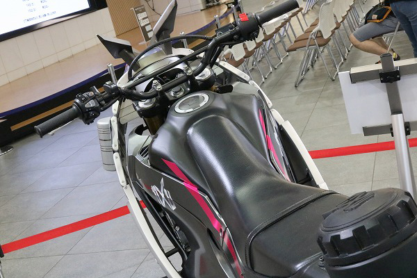 Honda ウエルカムプラザ青山　仮面ライダーマシン特別展示　仮面ライダージオウ　ライドストライカー