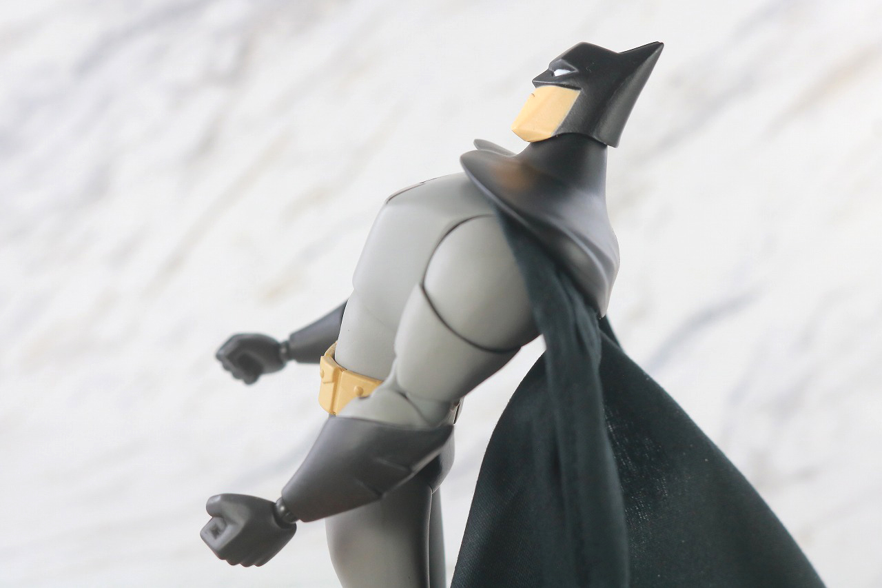 MAFEX　バットマン　THE NEW BATMAN ADVENTURES　レビュー　可動範囲