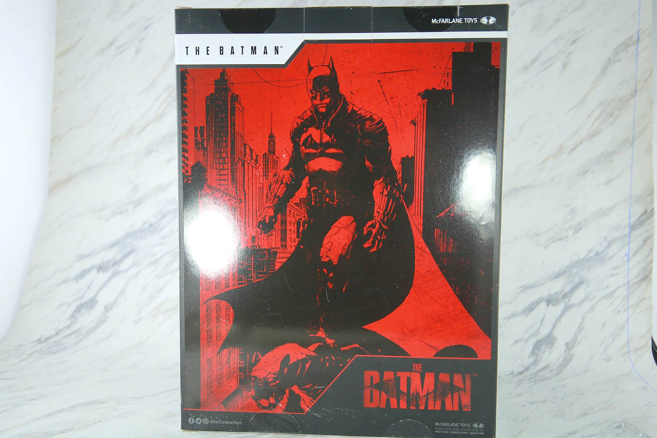 DCマルチバース ポーズド・スタチュー　バットマン（『ザ・バットマン』） コミック版　パッケージ