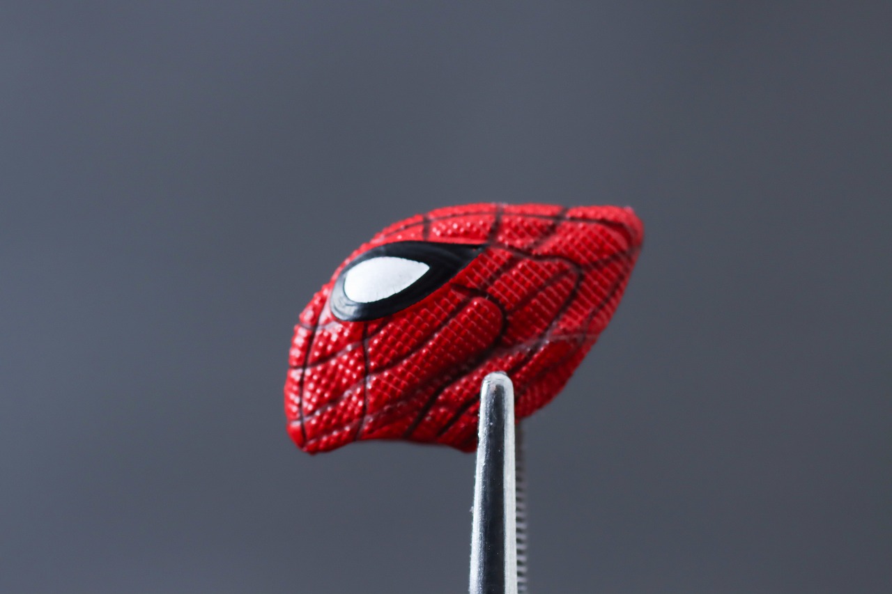MAFEX　スパイダーマン アップグレードスーツ（ノー・ウェイ・ホーム）　レビュー　付属品　マスク